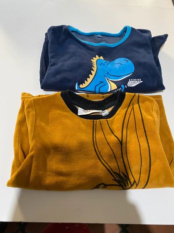 Lot de 2 haut de pyjama taille 5 ans