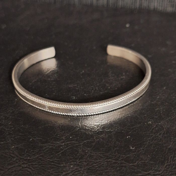 Bracelet jonc ouvert en acier inoxydable - photo numéro 4
