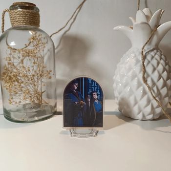 Manga les carnets de l'apothicaire stand acrylique