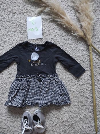 Lot robe 6 mois + converse
