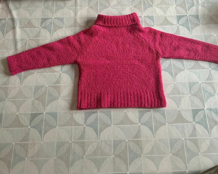 Pull fille -6ans - en très bon état - photo numéro 2