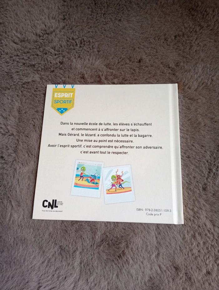 Livre hachette l'école de lutte - photo numéro 2