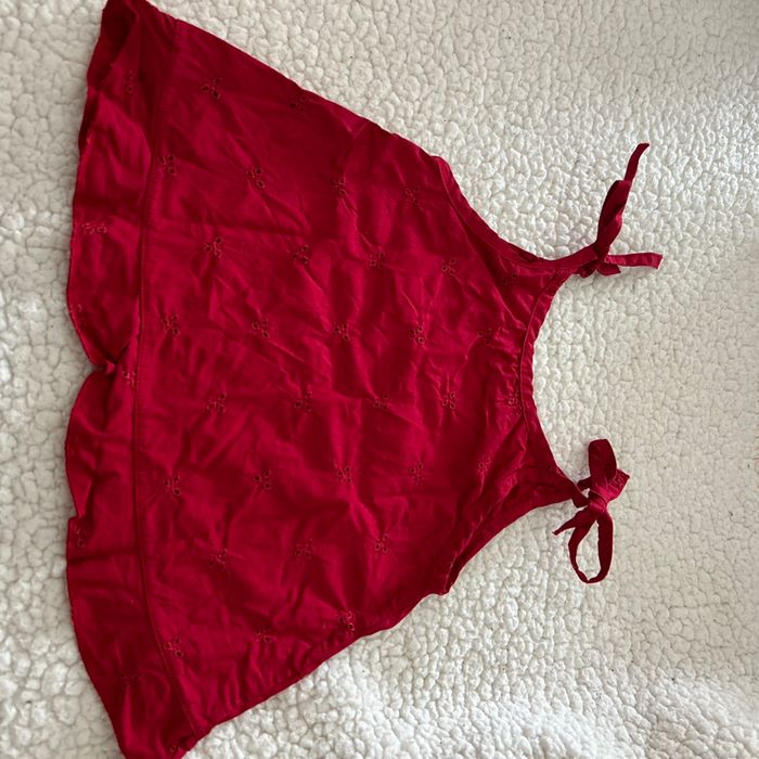 Haut rouge - photo numéro 4