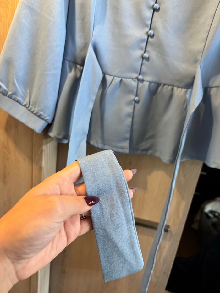 Blouse bleu boohoo - photo numéro 2