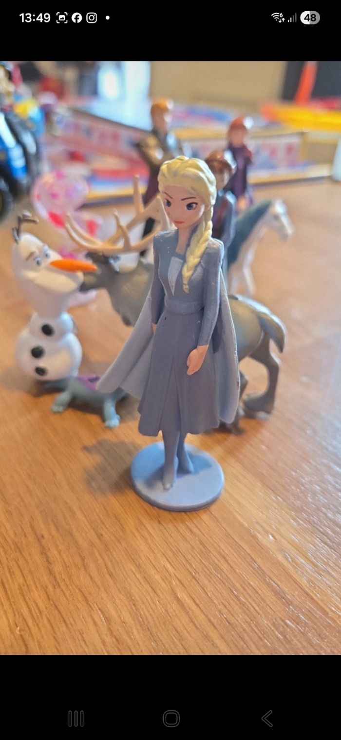 9 Figurines personnages de la reine des neiges 2 Disney - photo numéro 9
