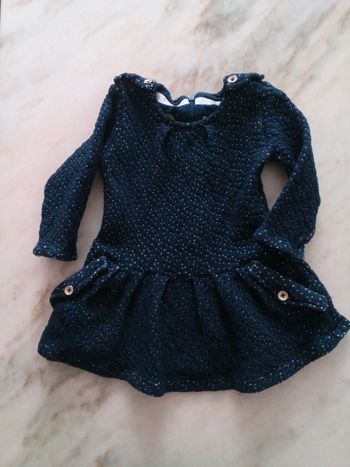 Robe épaisse bleu marine motif blanc