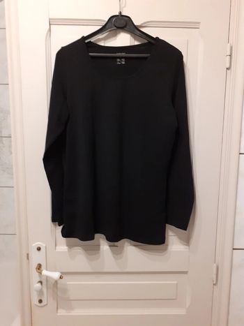T-shirt  noir manches longues 46/48
