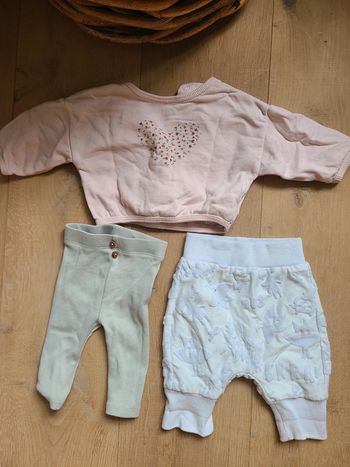 Ensemble 2 pantalons et pull