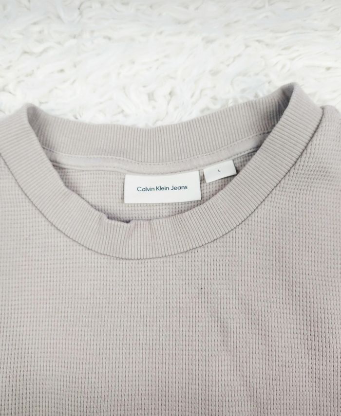 Sweat gris beige taupe gaufré Homme/ Ado taille L marque Calvin Klein 🎸 - photo numéro 8