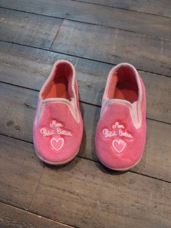 Pantoufles chaussons bebe rose t 22