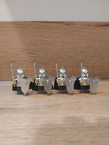 Figurines type lego 4 guerriers elfes seigneur des anneaux