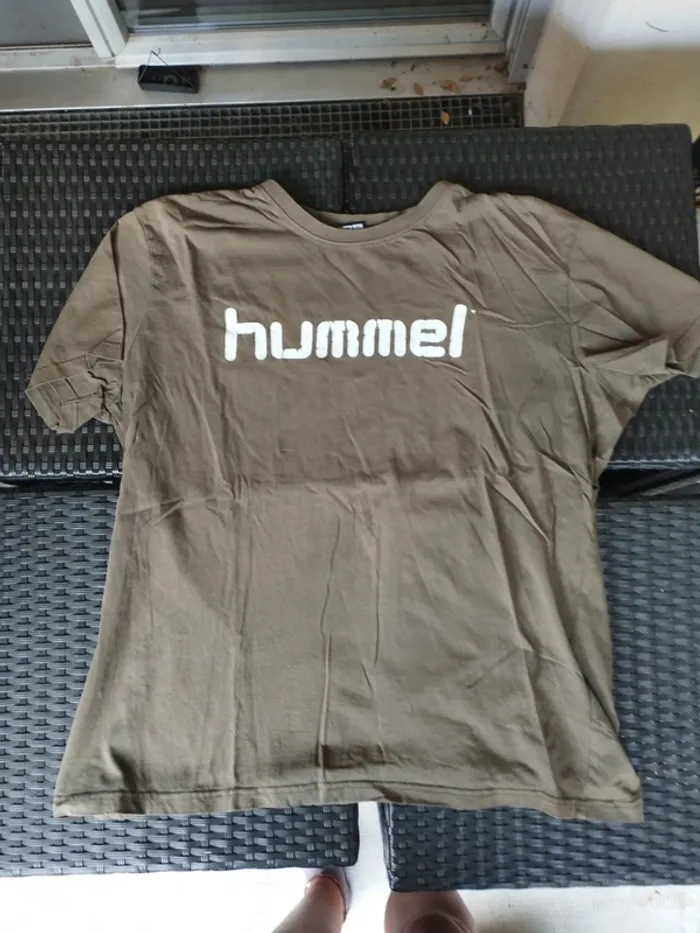 Tee shirt