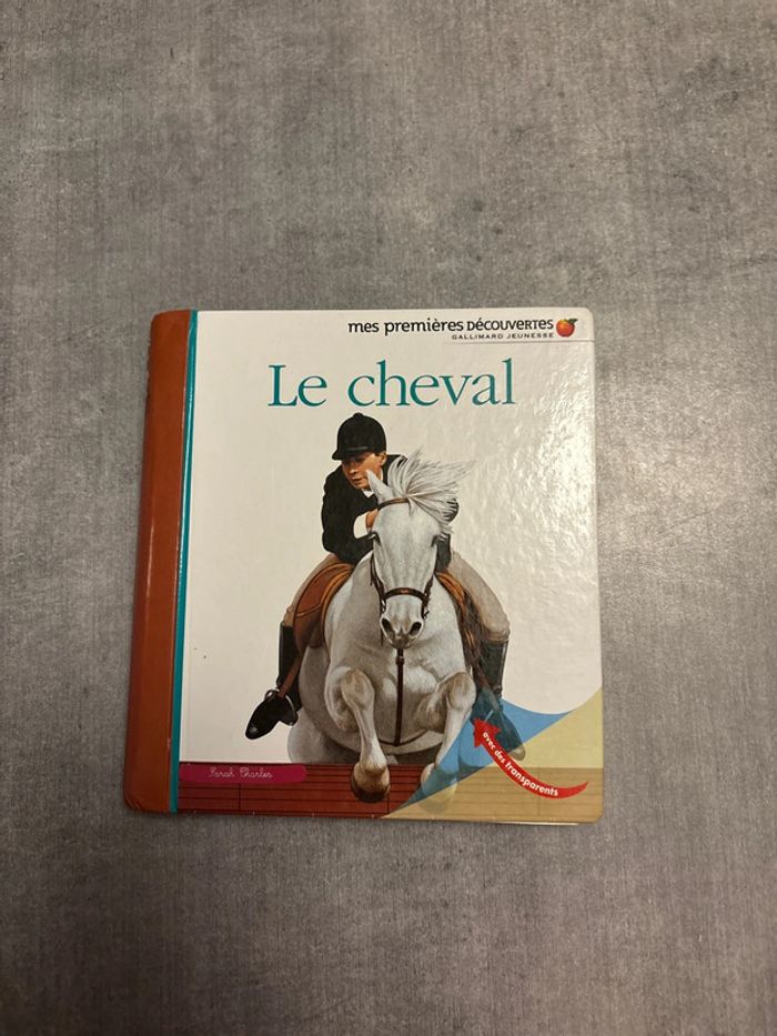 Livre mes premières découvertes le cheval