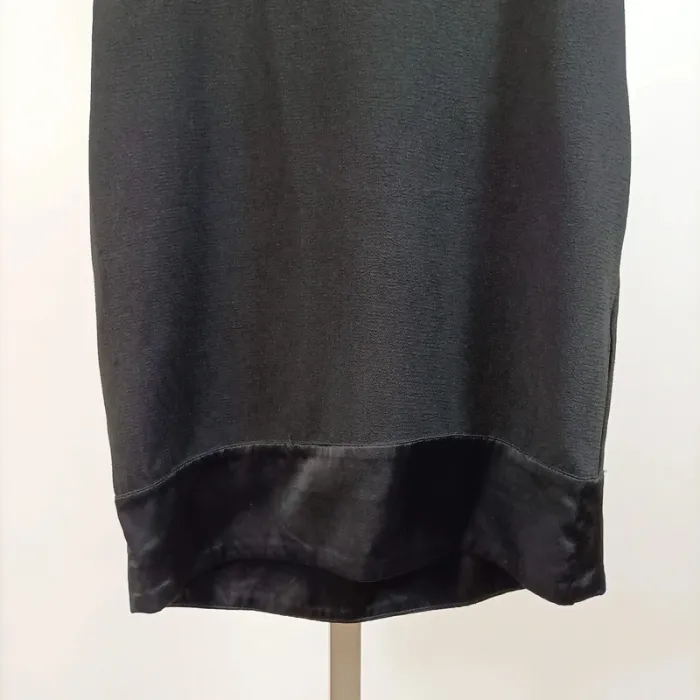 Robe noire sans manches See U Soon – col V, taille XS, détails bas et dos A1076 - photo numéro 3