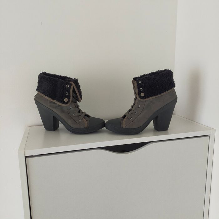 Bottines fourrées a talons femme Savannah pointure 39 noir et kaki - photo numéro 3