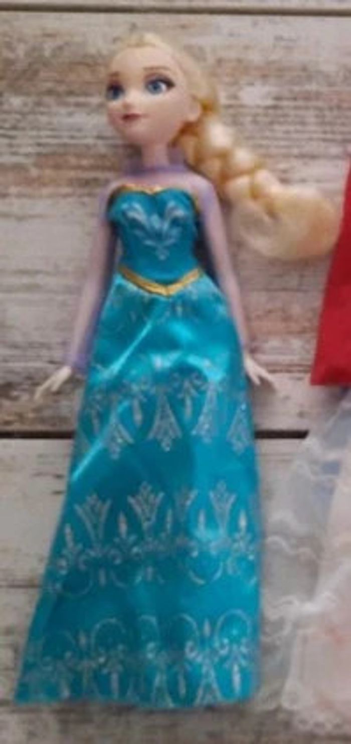 Poupee reine des neiges