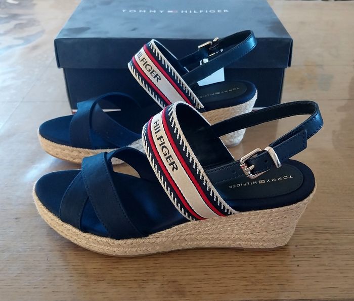 Sandales compensées femme pointure 40 neuves - photo numéro 4