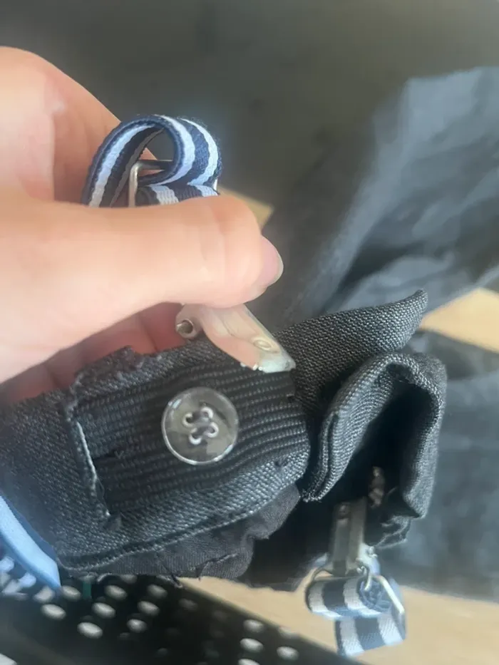 Pantalon avec bretelles (taille 2-3 ans) - photo numéro 2