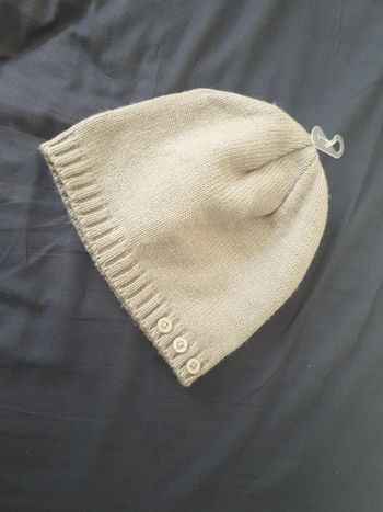 Neuf bonnet fille gris taille unique