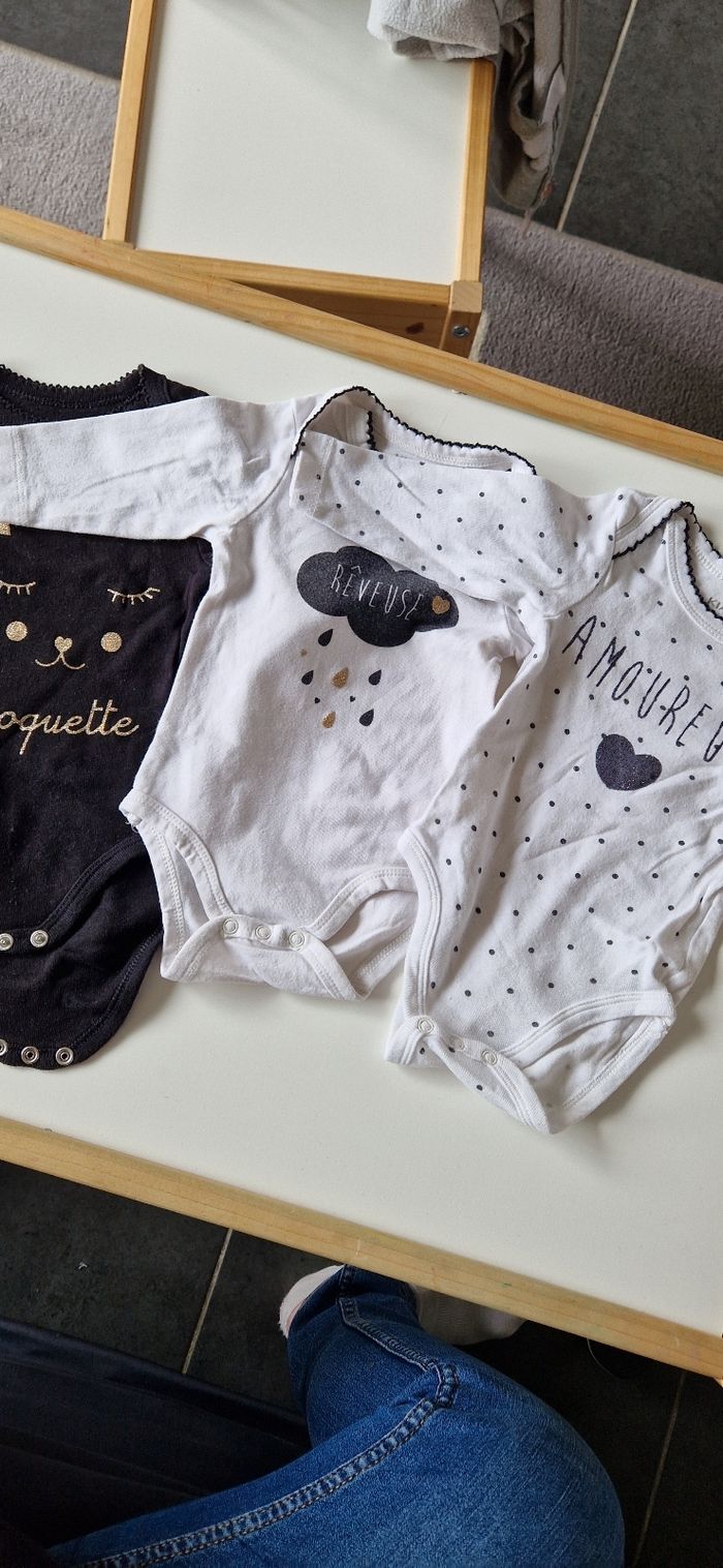 Lot de 7 bodies 3 mois ML - photo numéro 2