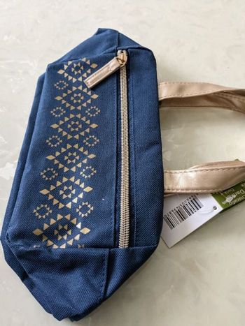 Vanity Yves Rocher bleu et doré.