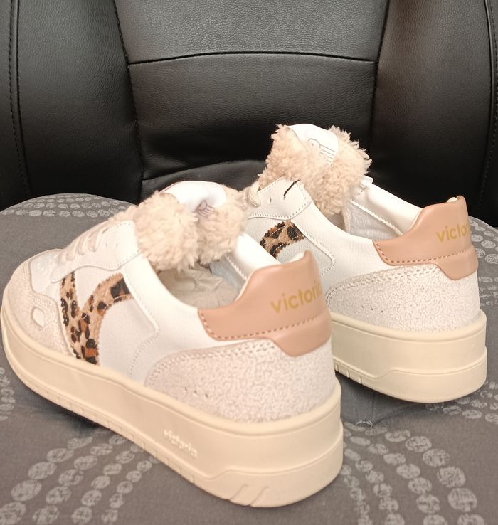 Baskets Femme Victoria, seul efecto piel animal. Pointure 36. Neuves - photo numéro 2