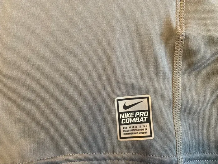 T-shirt pro combat fitted - photo numéro 3