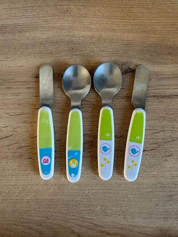 Lot de 4 couverts pour bébé 