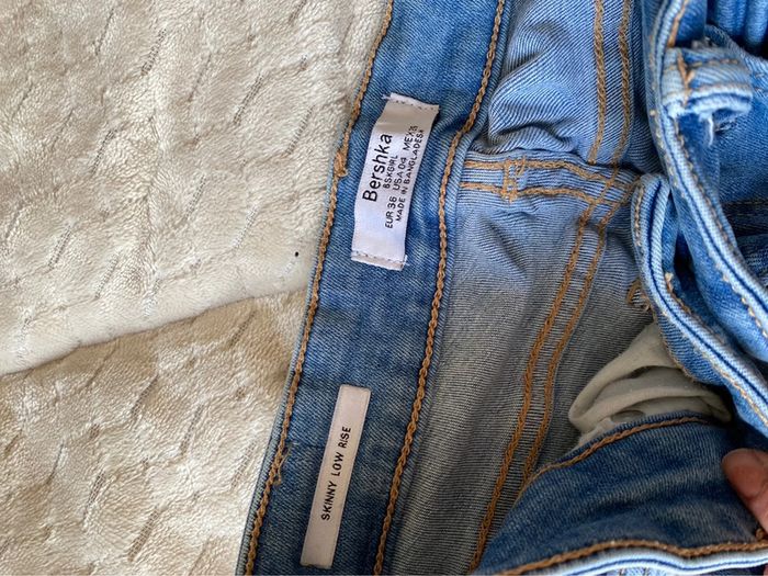 Jeans déchire taille 36 Bershka - photo numéro 2