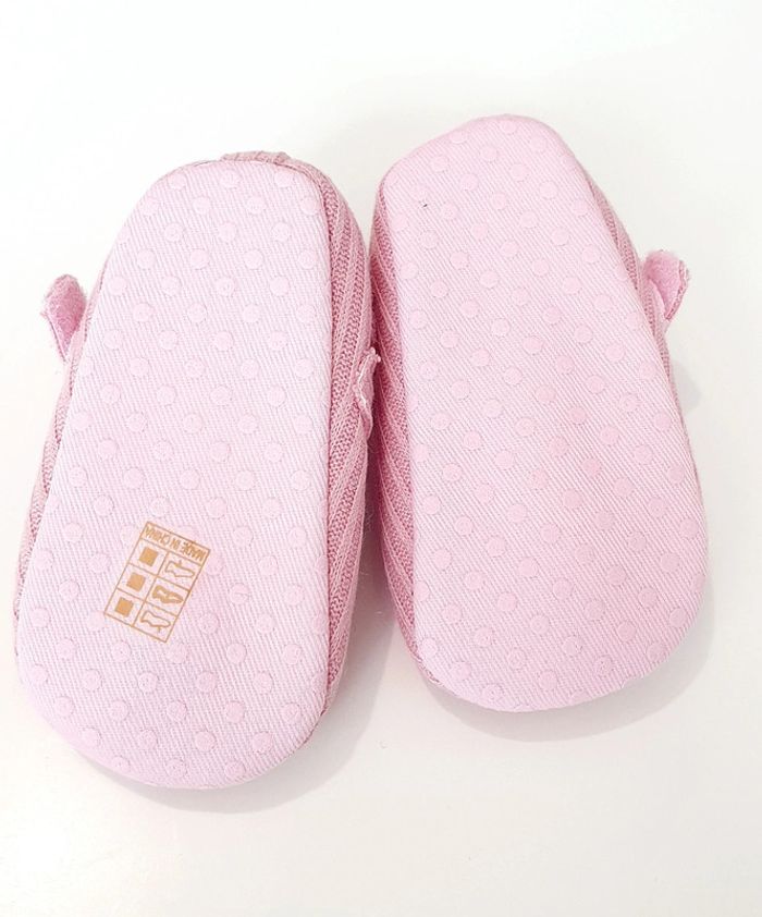 Chaussures bebe - 0/6M - photo numéro 4
