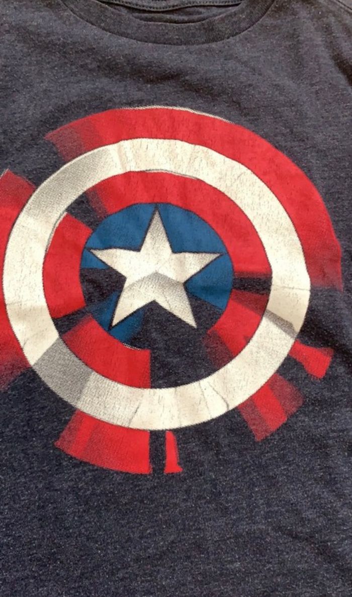 T-shirt Captain America