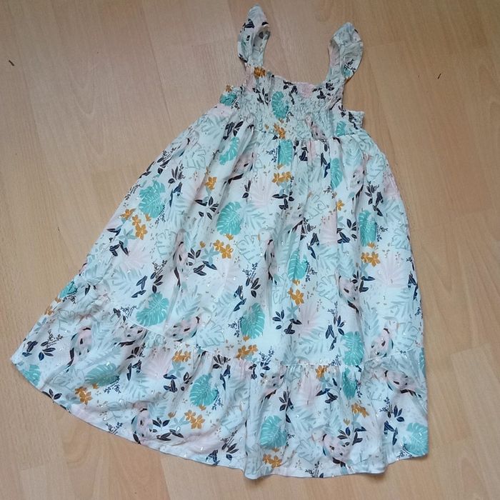 Superbe robe légère 4 ans collection 2023 🌹 Orchestra 🌹 excellent état