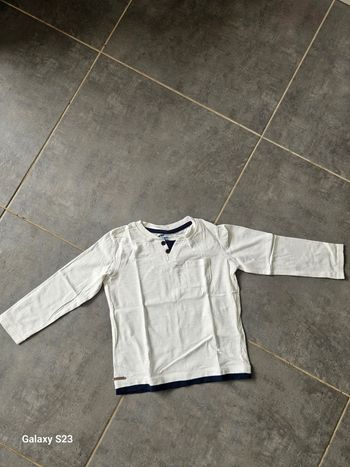 Tee-shirt manches longues neuf