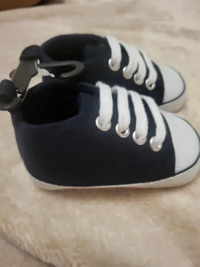 Chaussures en toile bleu marine neuve sans étiquette - photo numéro 2