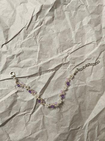 Bracelet fait main lila blanc argenté