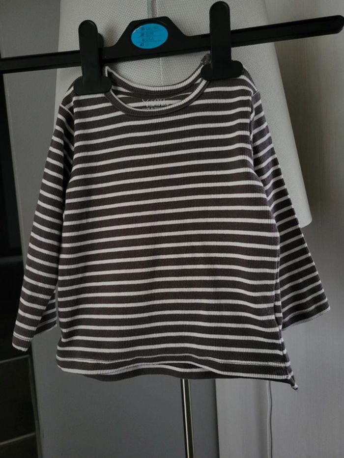 Tee-shirt manches longues garçon 9/12 mois Primark