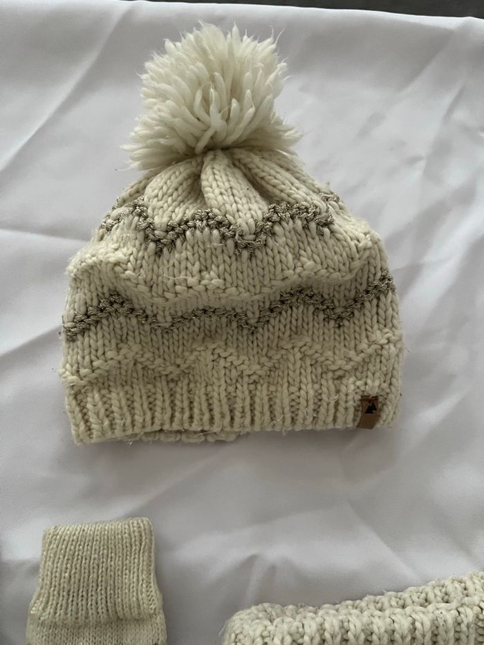 Bonnet - photo numéro 2