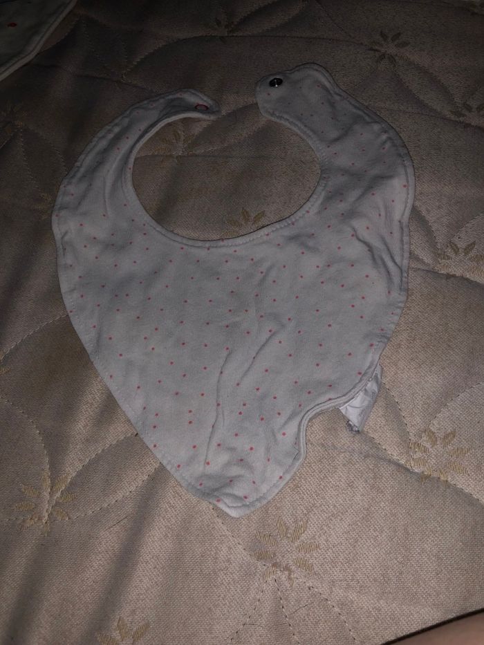 Bavoirs - photo numéro 3