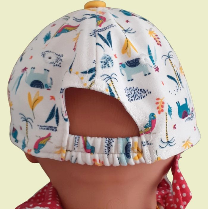 Casquette. Kiabi. Taille 49/50. - photo numéro 2