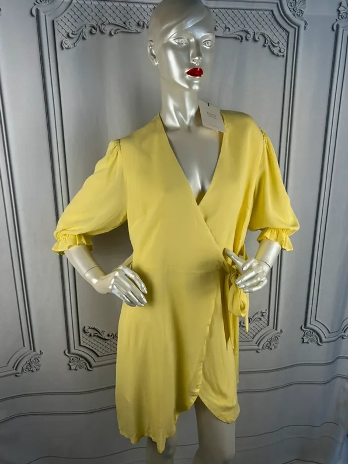 Robe courte Jaune SAAJ T3 / L neuve