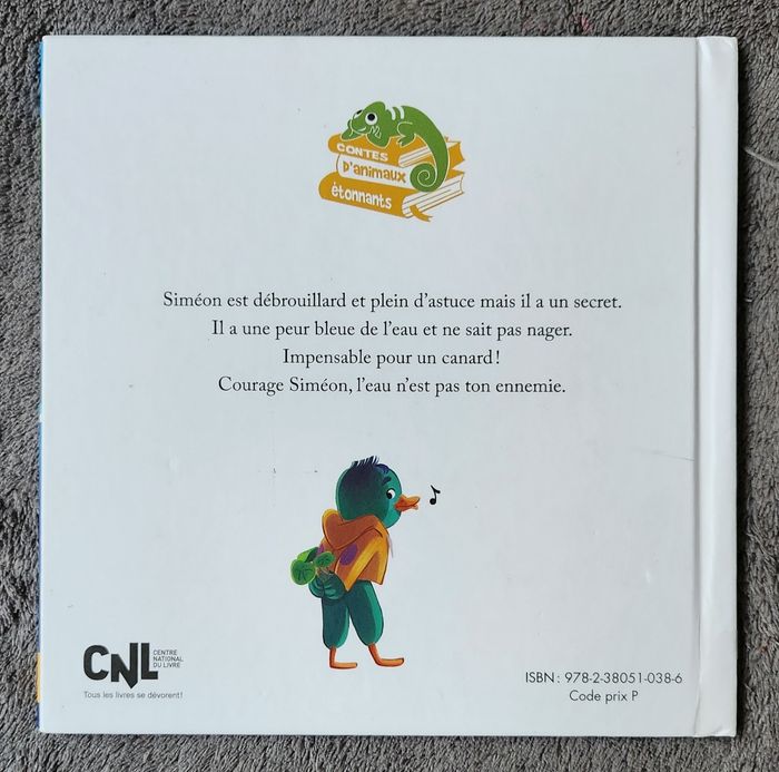 Roman Jeunesse "Le Canard qui craignait l'eau" - Contes d'Animaux Étonnants (4-6 ans) / Hachette - photo numéro 2