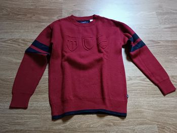 Pull rouge, Okaïdi, 8 ans