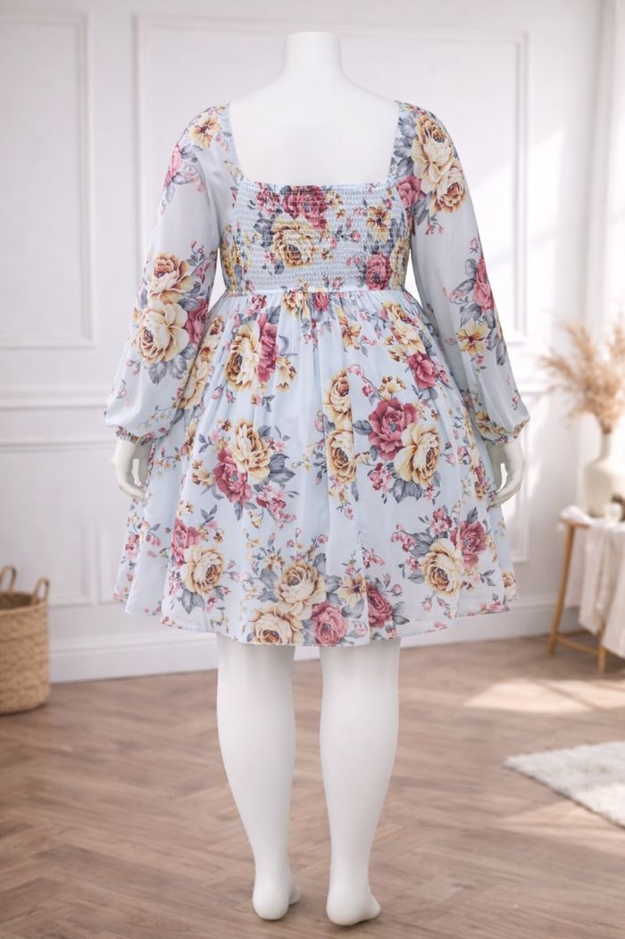 Robe manches longues bouffantes bleu clair et multicolore Femme taille 54 marque Asos 💍 - photo numéro 6