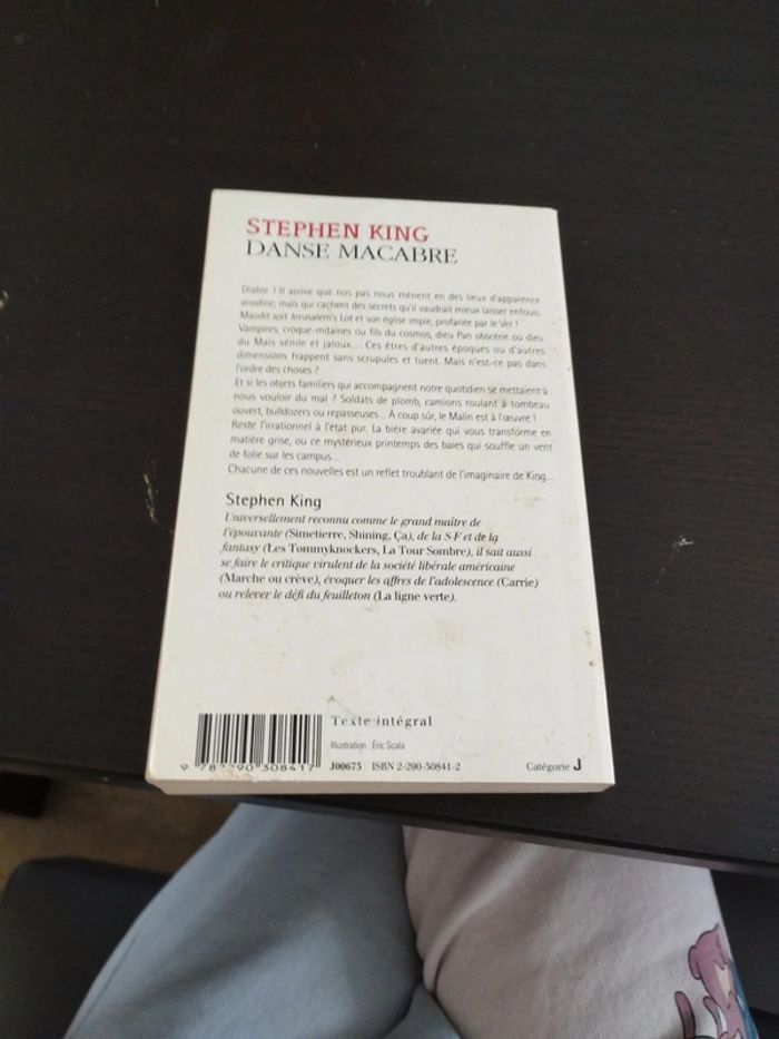 Livre danse macabre - photo numéro 3