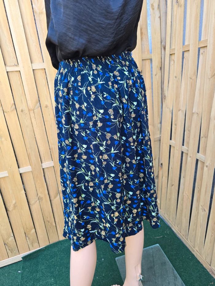 Jupe boutonnée 🍒vintage 80 fabriqué en France🍒taille jusqu'au 38 - photo numéro 3
