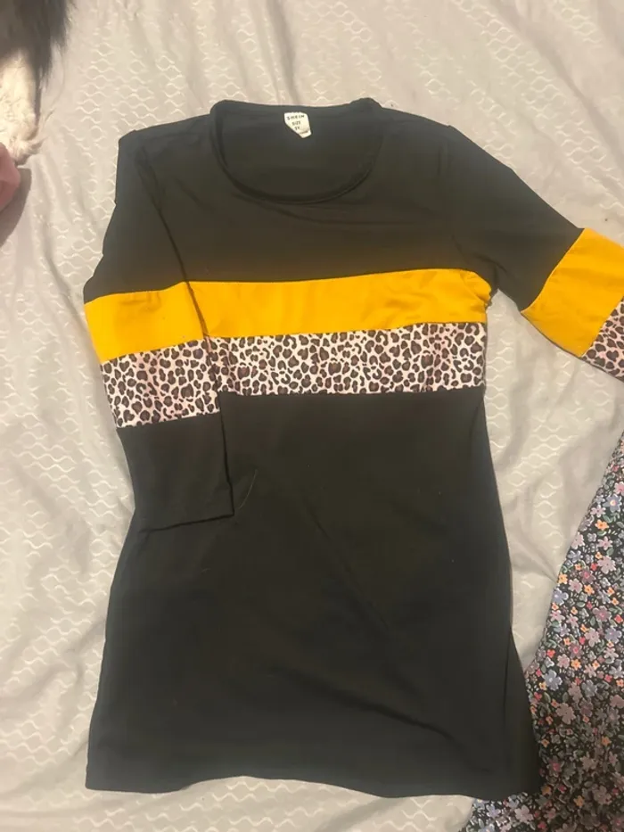 Lot vêtements été fille 4/5 ans - photo numéro 4