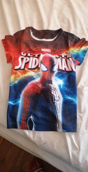 T-shirt spiderman garçon taille 4 ans neuf