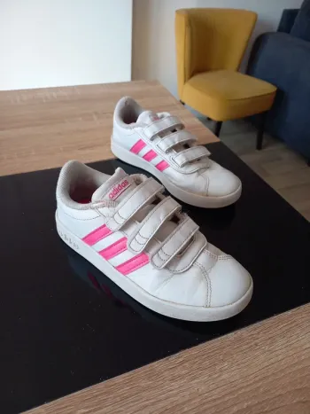 Basket blanche Adidas 32