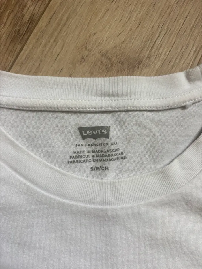 T-shirt manches courtes Levi’s taille S - photo numéro 8