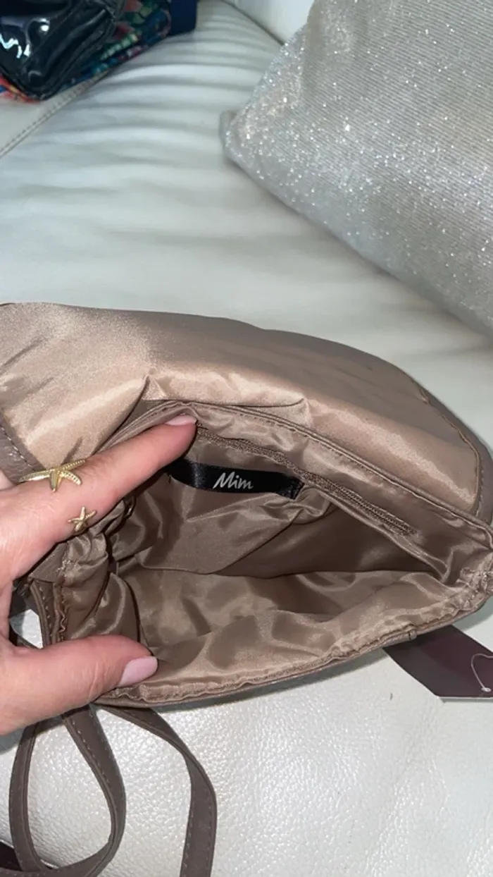 Sac bandoulière neuf Mim marron - Nœud décoratif & bandoulière ajustable - Neuf avec étiquette - photo numéro 4